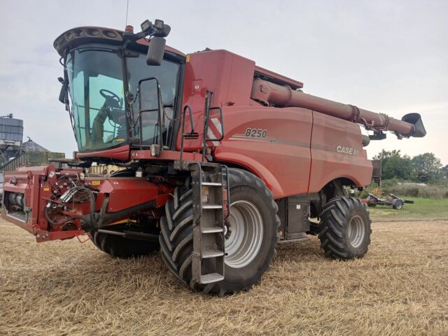 Case IH AF8250