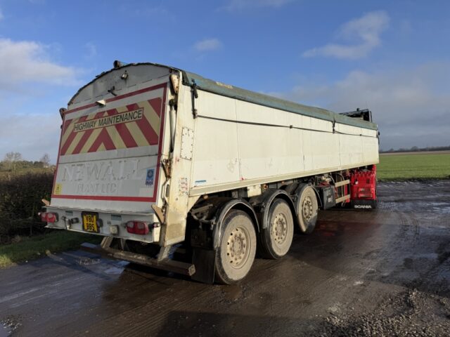 Paneltex Tri Axle Bulk Trailer