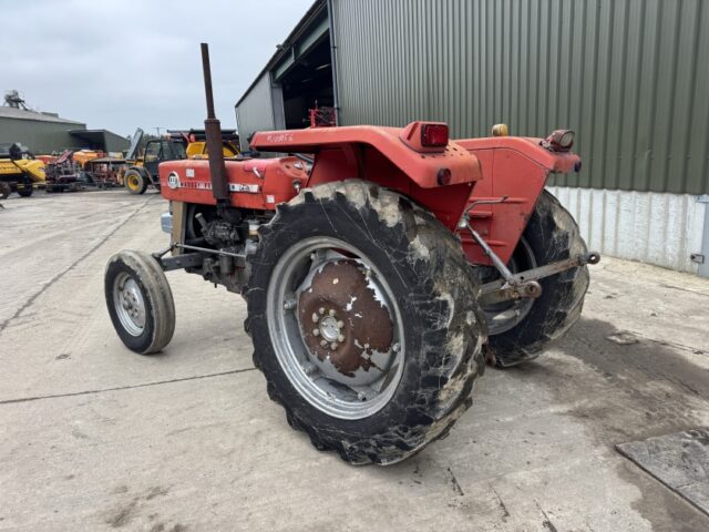 Massey Ferguson 133 2WD