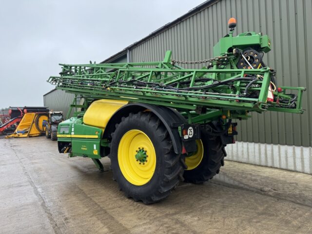 John Deere 944i Powr Spray Trailed Sprayer