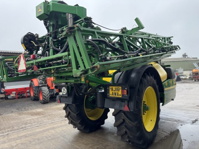 John Deere 944i Powr Spray Trailed Sprayer