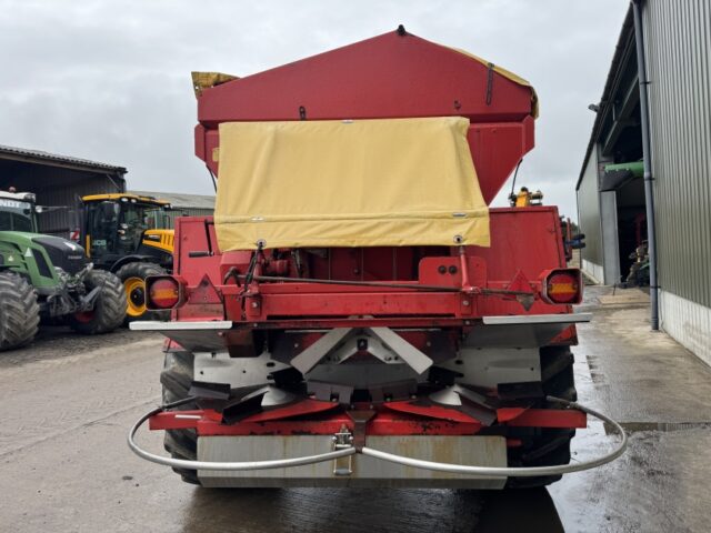 KRM Bredal Trailed Fert Spreader