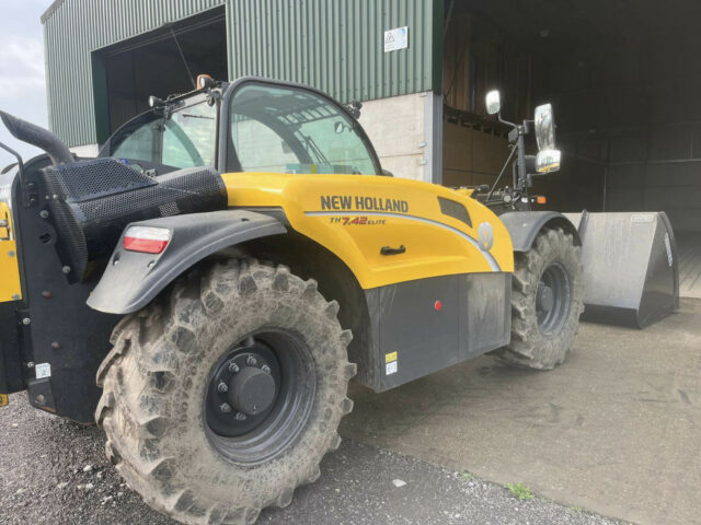 DUE IN: New Holland TH7.42 Telehandler For Sale